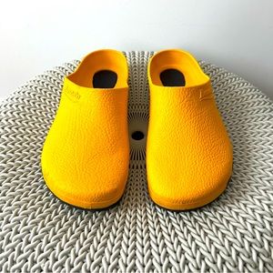 Benesto Made in Italy Rubber Clogs (Fits size 42-43EU Men’s)